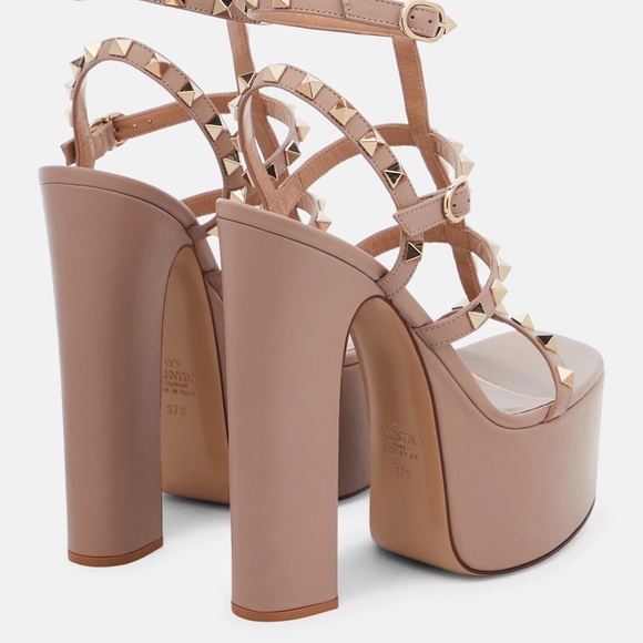 Valentino RockStud Sandals in Nude size 38, 38.5 - Picture 6 of 7